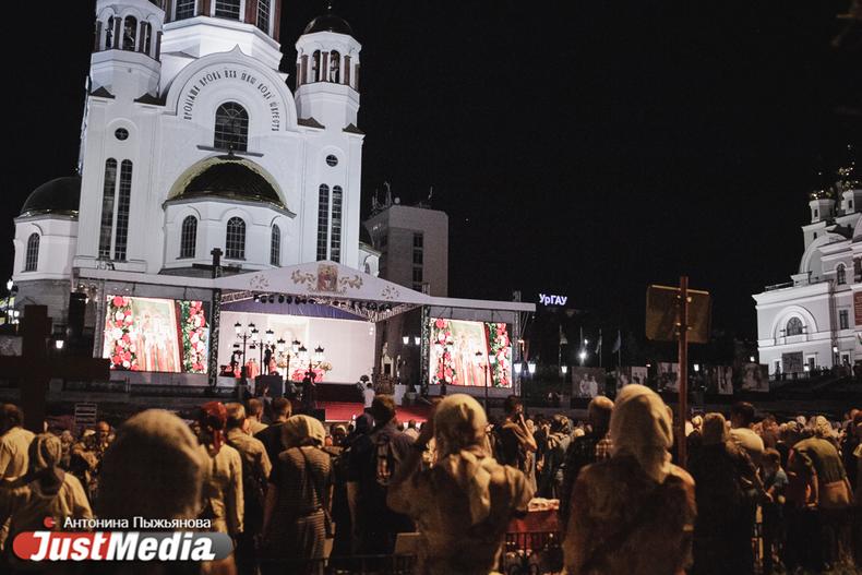 Крестный ход Царских дней собрал 10 тысяч участников - Фото 1