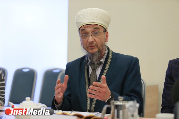 Духовные лидеры призвали мусульман воздержаться многолюдных праздничных молитв в честь Курбан-Байрам - Фото 1