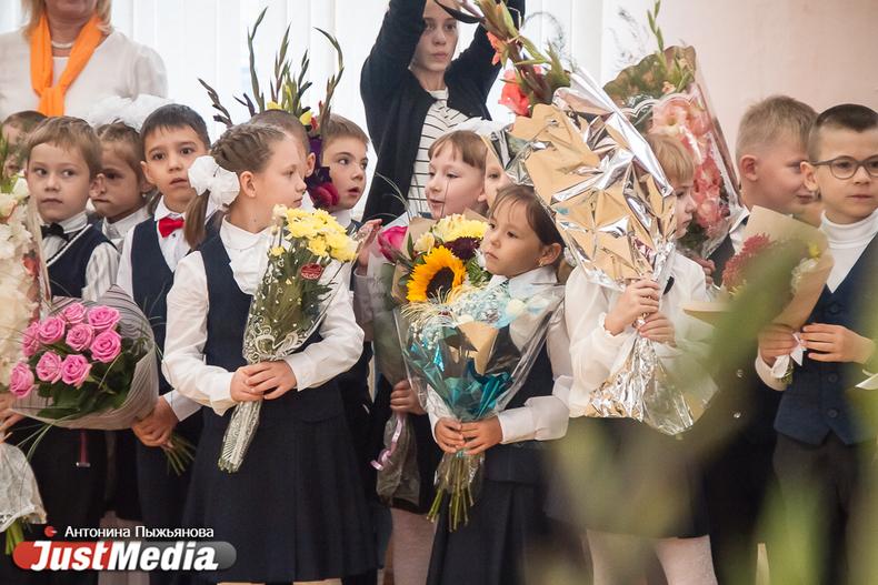 Екатеринбургские школьники останутся без линеек на 1 сентября - Фото 1
