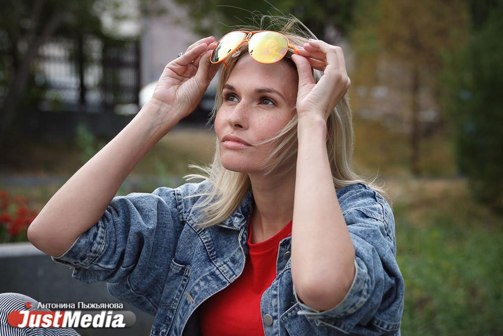 Алена Коржова, маркетолог: «Наконец-то, невыносимая екатеринбуржская жара сменилась прекрасной прохладой». В Екатеринбурге +22 и дожди - Фото 1