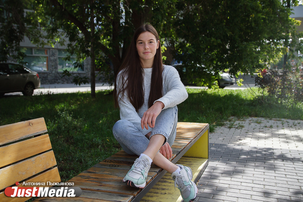 Яна Шелковкина, «Уралочка-НТМК»: «Я люблю уральское лето, а это лето - особенно». В Екатеринбурге +17 градусов
