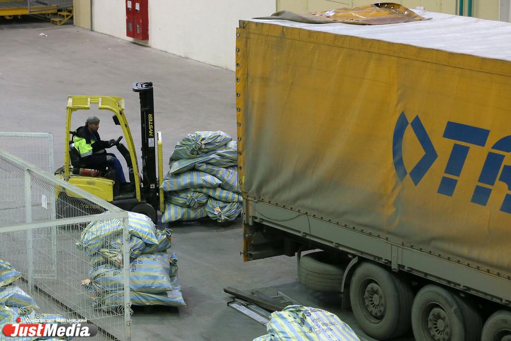 Почта России предоставит клиентам, чьи посылки задержались весной, одну бесплатную международную доставку - Фото 1