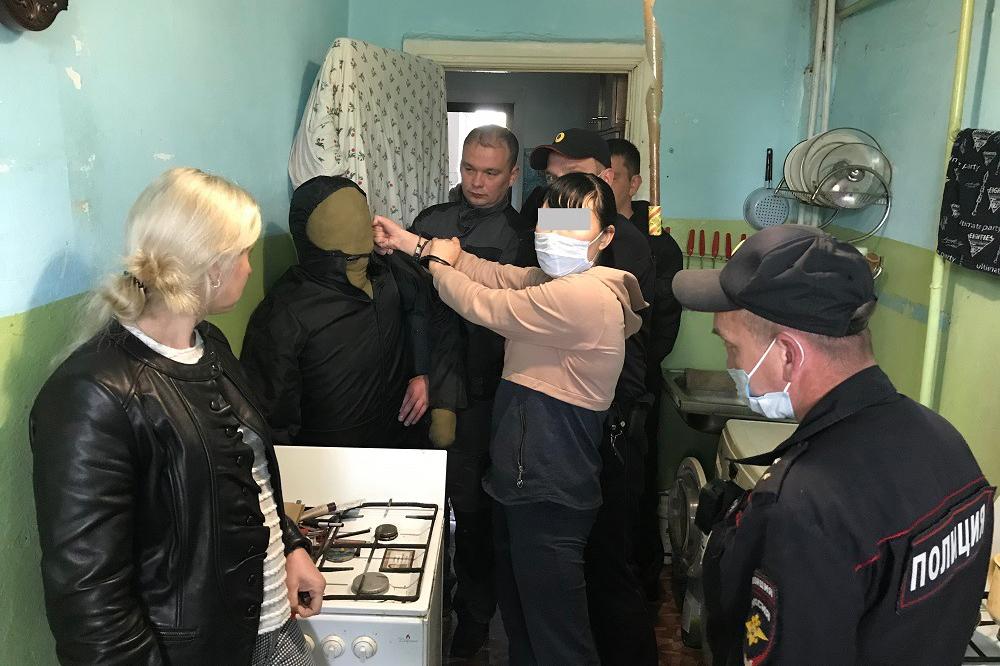 В Верхней Салде 22-летняя местная жительница зарезала знакомую - Фото 1