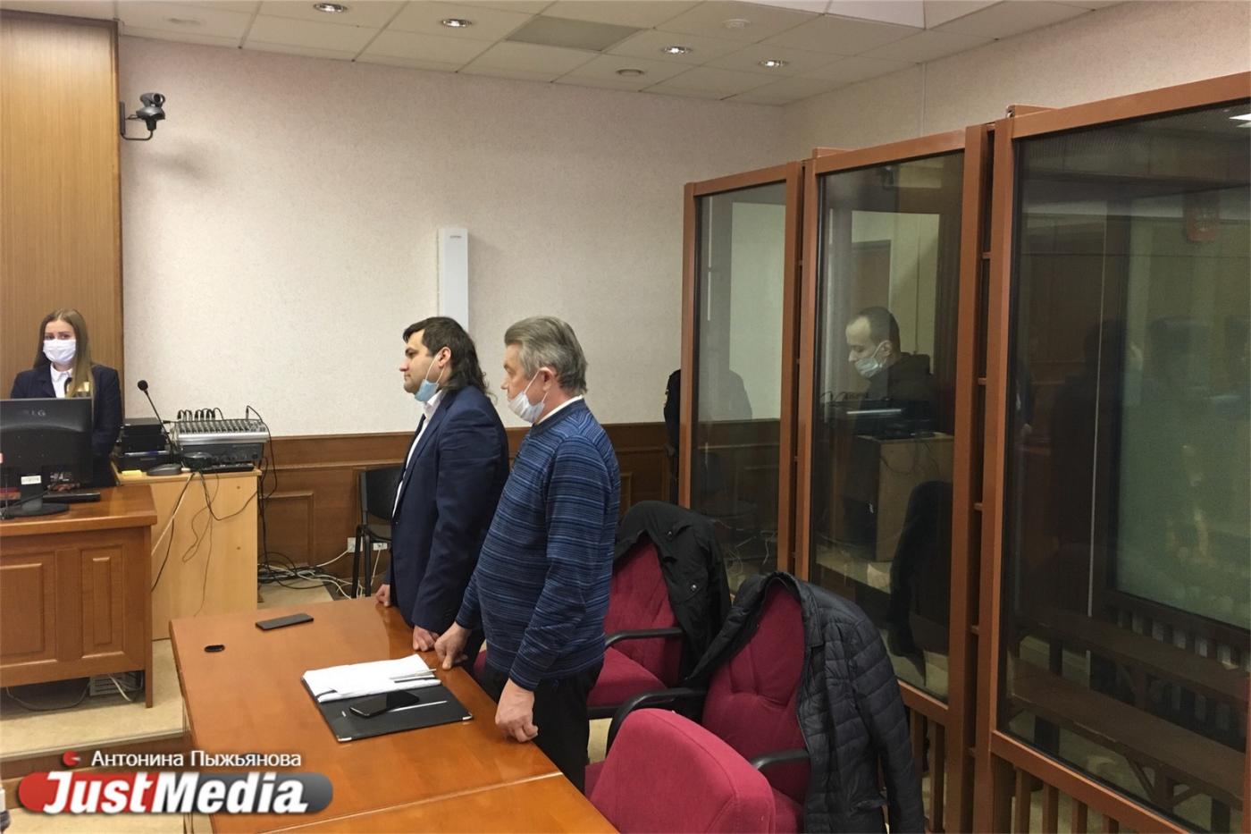 «Он все время падает». Адвокат Алексея Александрова рассказал, что случилось с его подзащитным - Фото 1