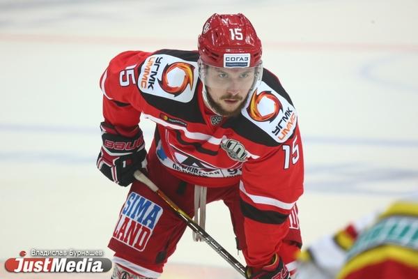 Магнитогорский «Металлург» прервал серию побед «Автомобилиста» - Фото 1