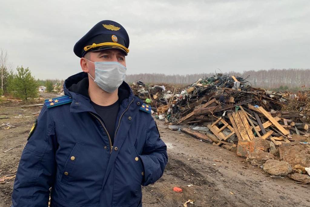  Вблизи аэропорта Кольцово нашли незаконную свалку - Фото 1
