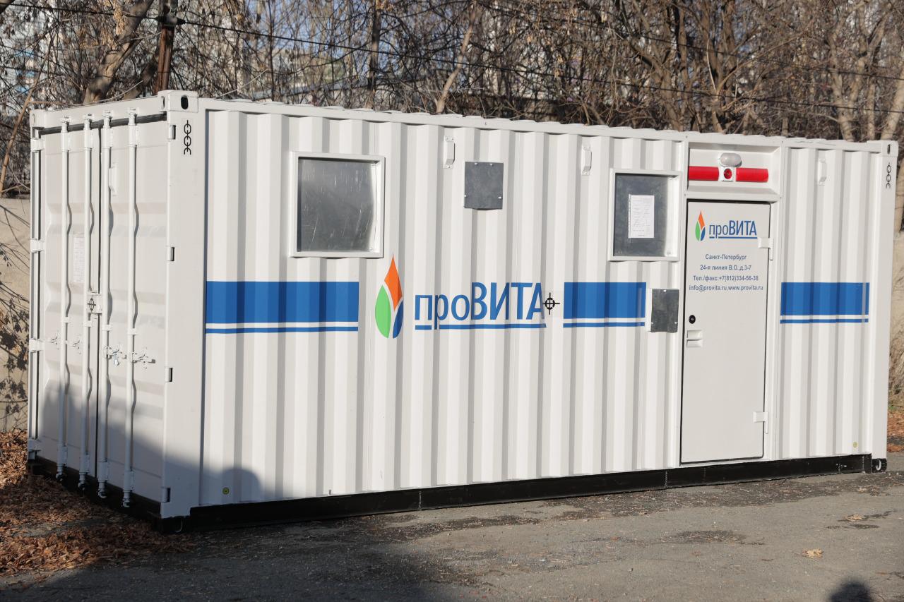 Кислородная станция, закупленная фондом святой Екатерины для станции скорой помощи им. В.Ф. Капиноса прибыла уральскую столицу - Фото 1