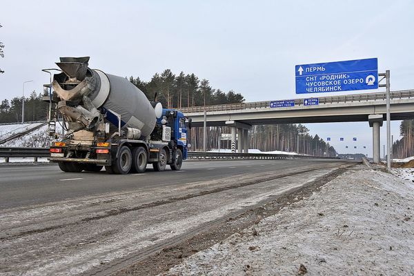 В Екатеринбурге открылась новая транспортная развязка на пересечении ЕКАД и Чусовского тракта
