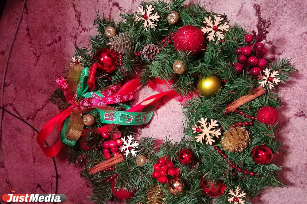 Новогодний рождественский венок своими руками - Фото 1