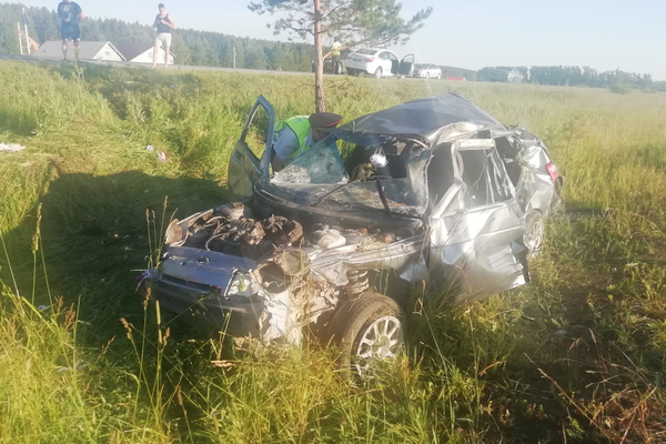 В Белоярском районе в страшной аварии погибли две женщины-пассажирки - Фото 1