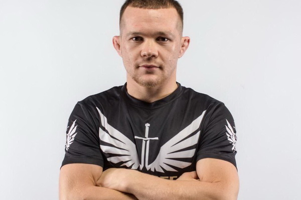 Чемпион UFC из Екатеринбурга выпустил мерч под брендом RCC Sport - Фото 1