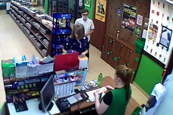 В полиции Екатеринбурга назвали серии купюр, которые чаще всего подделывают - Фото 1