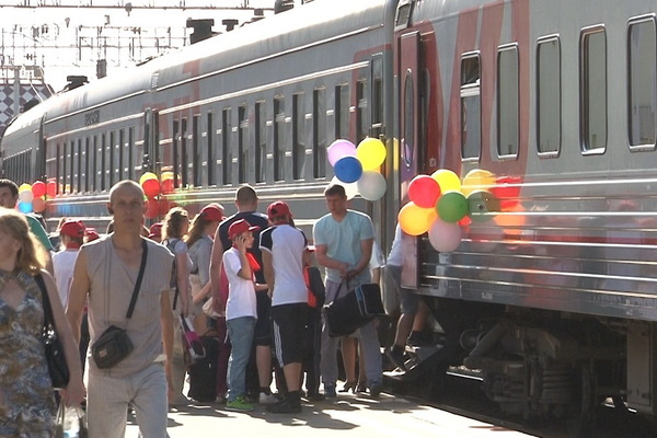 Более 150 забытых в уральских поездах вещей разыскали владельцы через сайт «РЖД» в июле - Фото 1