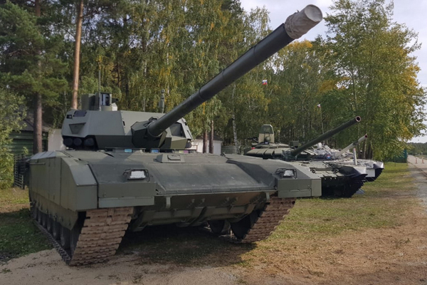 Танк Т-14 «Армата» впервые покажут на Дне танкиста в Екатеринбурге - Фото 1