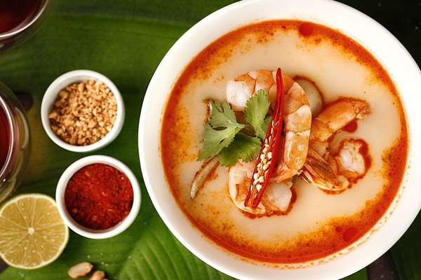 Топовый повар Таиланда впервые научит уральцев готовить настоящий Том Ям - Фото 1