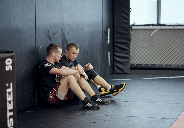 Уральский боец Петр Ян вынес из десятки сильнейших бойцов UFC Конора МакГрегора - Фото 1
