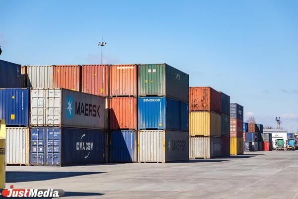 Перевозки контейнеров на СвЖД выросли на треть за 10 месяцев - Фото 1