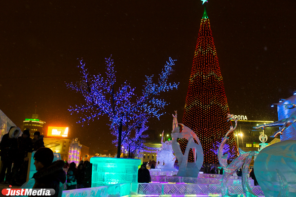Ледовый городок в Екатеринбурге откроется 28 декабря в 10:00 - Фото 1