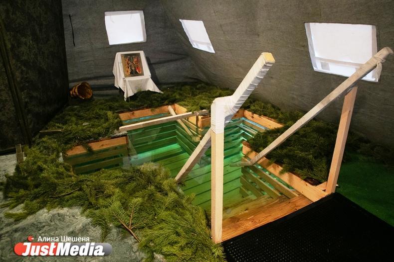 В Екатеринбурге крещенские купания пройдут в 18 купелях - Фото 1