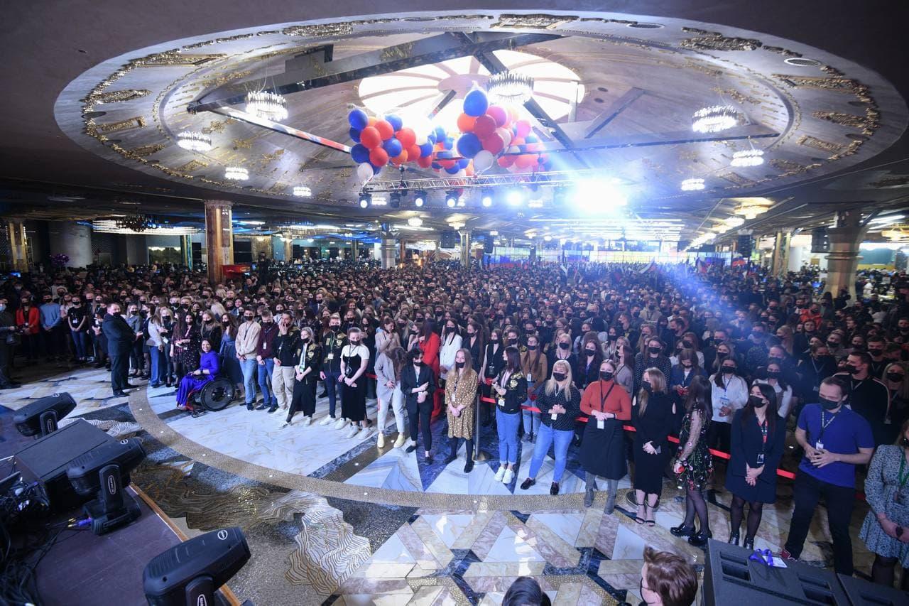 Евгений Куйвашев поблагодарил волонтеров, работавших в разгар пандемии коронавируса - Фото 1