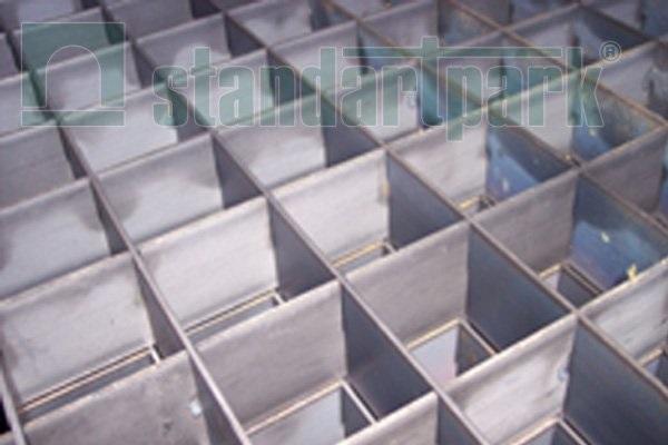 Ячеистый настил из стального материала: сферы применения и преимущества - Фото 1