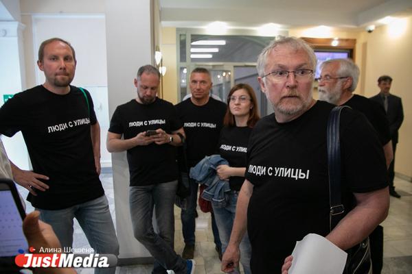 Константин Киселев оштрафован на 15 тысяч рублей за участие в московском форуме - Фото 1