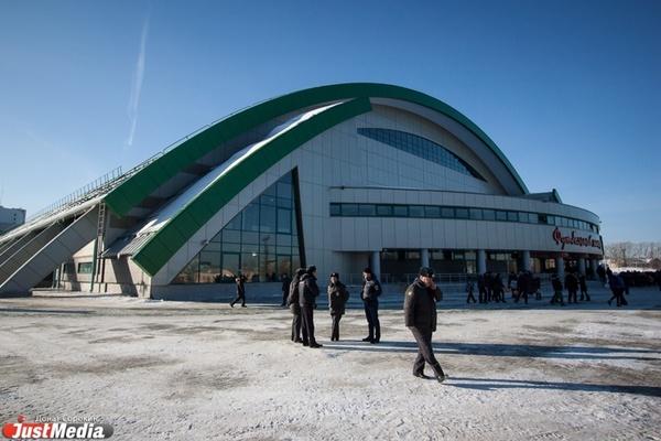 Футбольный манеж «Урал» начали готовить к Универсиаде-2023 - Фото 1