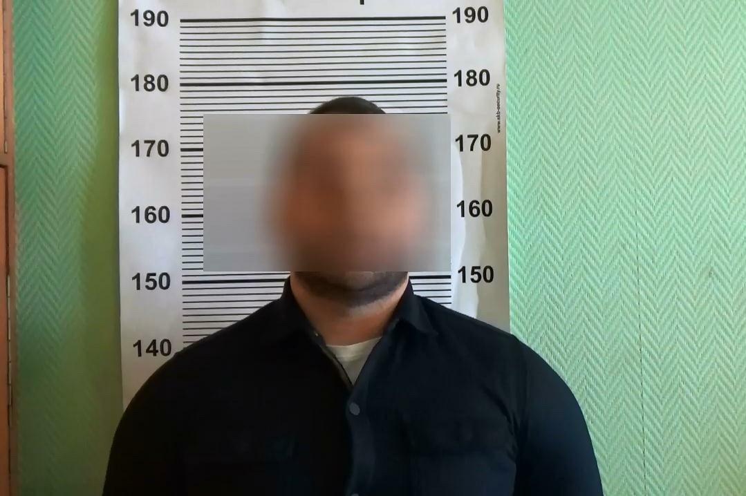 Полиция задержала мужчину, устроившего стрельбу из автомобиля на перекрестке - Фото 1