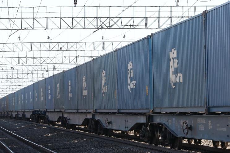 Перевозки контейнеров на СвЖД с начала года выросли на 5,4% - Фото 1