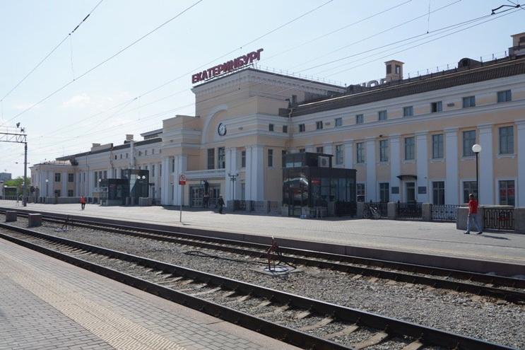 Круглосуточный пункт вакцинации от COVID-19 открылся на железнодорожном вокзале Екатеринбурга - Фото 1