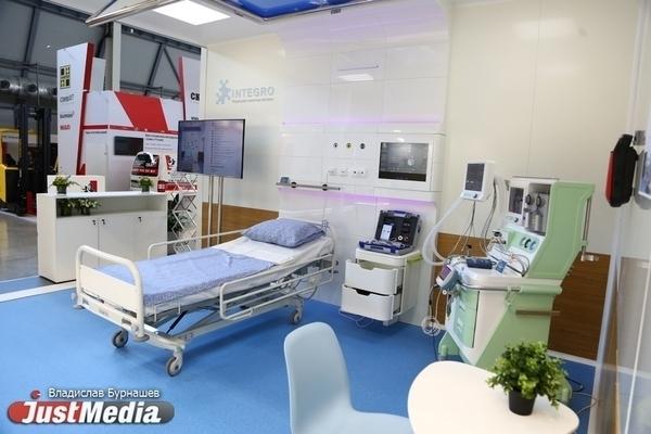 В больницах Свердловской области заканчиваются места - Фото 1