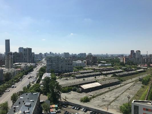 РЖД выставило на аукцион комплекс объектов бывшего Товарного двора в Екатеринбурге за 2,3 миллиарда рублей - Фото 1