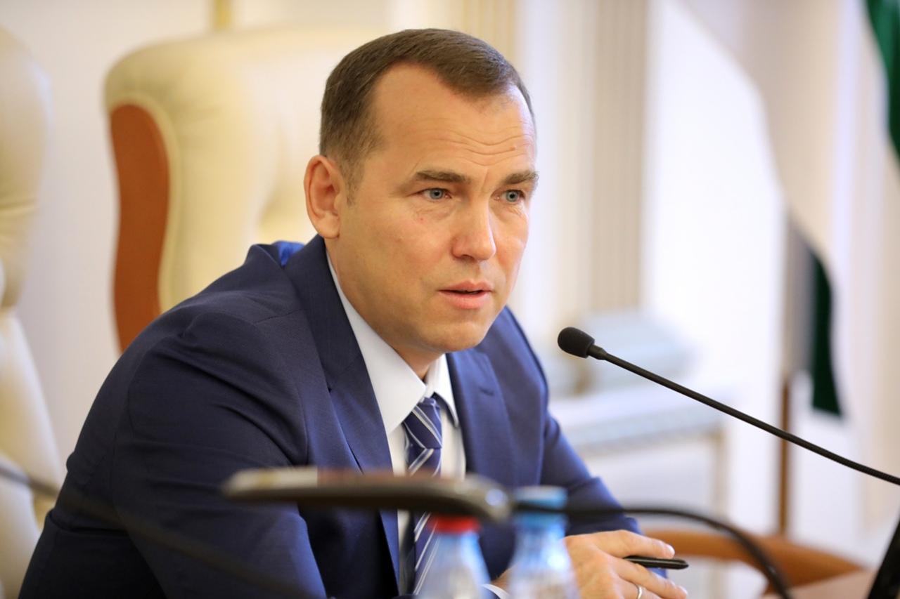 Уральский губернатор назвал сектантами тех, кто верит в естественное происхождение коронавируса - Фото 1