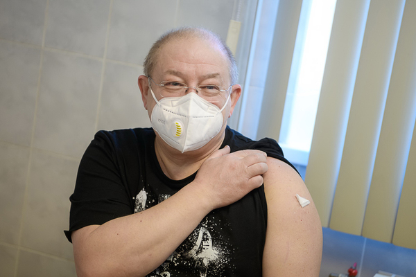 Александр Пантыкин напишет песню о прививке от коронавируса - Фото 1