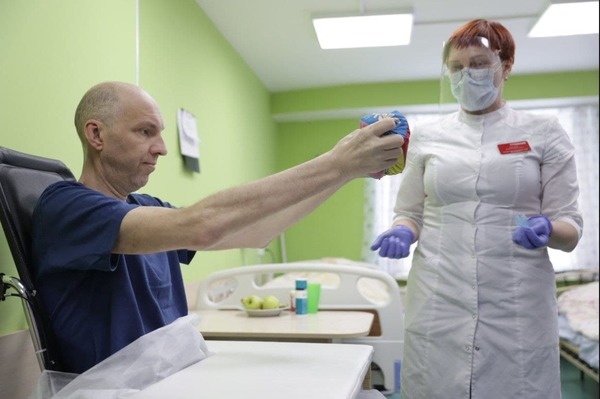 Игорь Алтушкин оплатил лечение уральца, парализованного после коронавируса - Фото 1