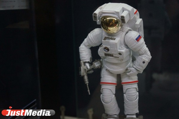 Российские космонавты полетят на Луну на новой ракете - Фото 1