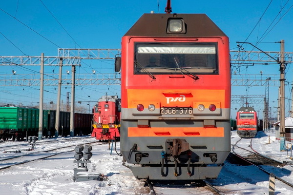 Погрузка на Свердловской железной дороге в феврале выросла на 3,4% - Фото 1