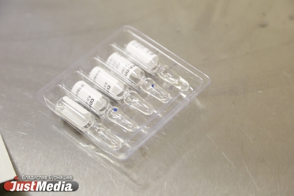 В ближайшее время Свердловская область получит более 50 тысяч доз вакцины от COVID-19 - Фото 1