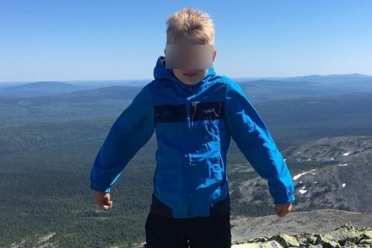 В горах под Североуральском нашли пропавшего мальчика - Фото 1