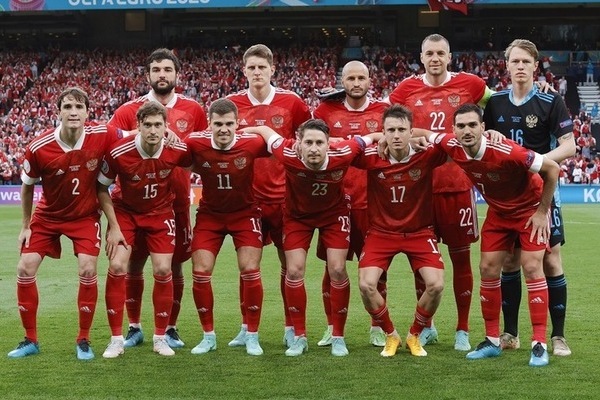 Сборная России по футболу уступила Дании и покинула чемпионат Европы - Фото 1