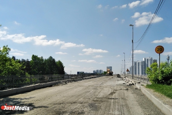 Мосты на Бебеля и Блюхера откроют после ремонта раньше срока - Фото 1