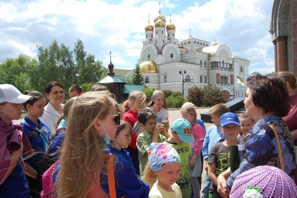 Бесплатные городские экскурсии, посвященные памяти императора Николая II, пройдут в Екатеринбурге - Фото 1