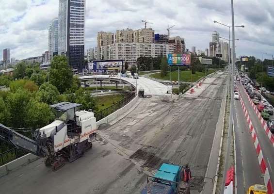 «Ни одного рабочего»: Евгений Куйвашев возмутился ремонтом объездной дороги - Фото 1