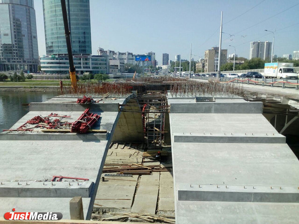 Из-за ремонта Макаровского моста в августе ограничат движение транспорта - Фото 1