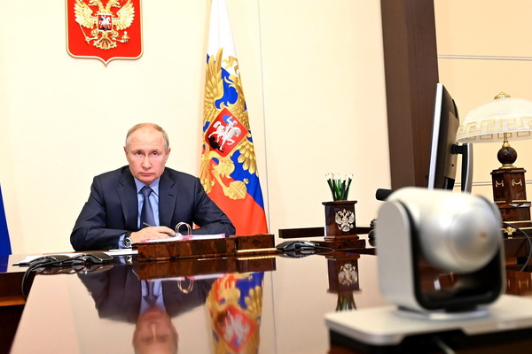 Путин заявил, что в регионах на складах есть запасы вакцины от коронавируса - Фото 1