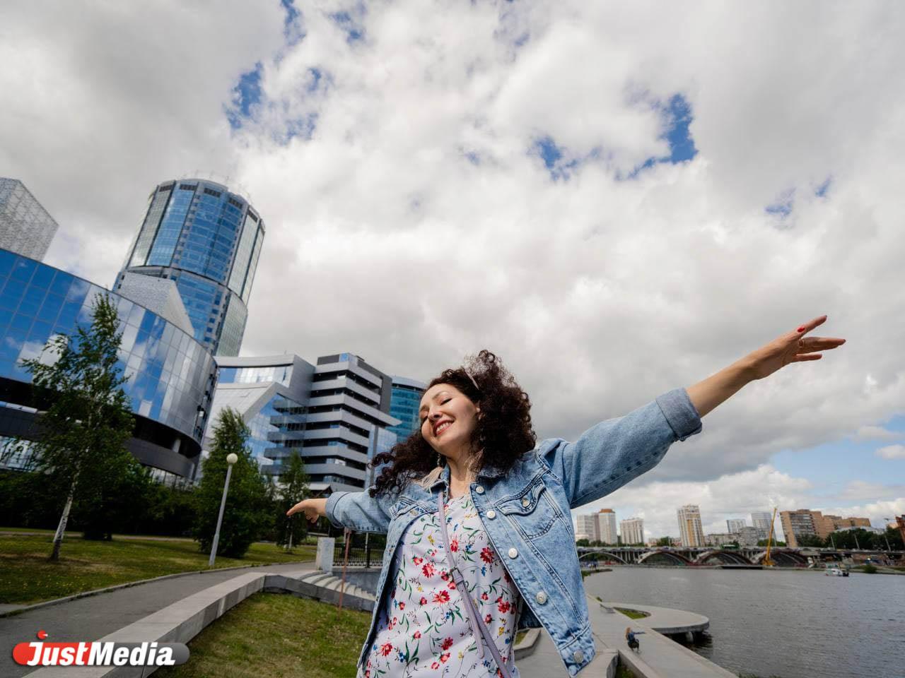 Анна Шаймарданова, директор по продажам: «Независимо от того, что творится за окном, пусть самая «благоприятная погода» будет у вас дома». В Екатеринбурге +33 градуса - Фото 1
