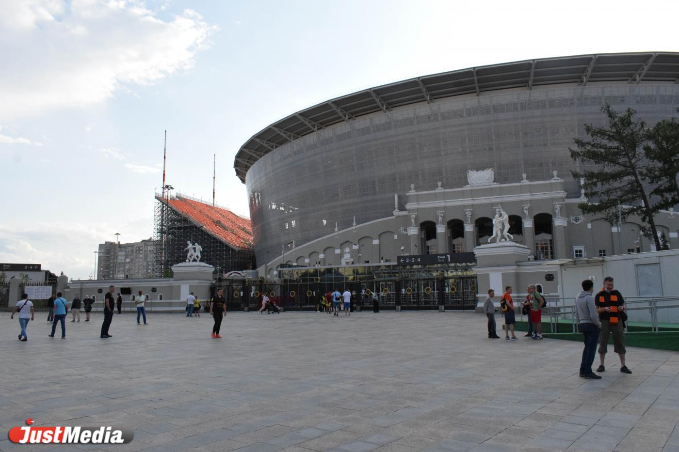 На «Екатеринбург-Арене» испытали обновленную систему пожарной безопасности - Фото 1
