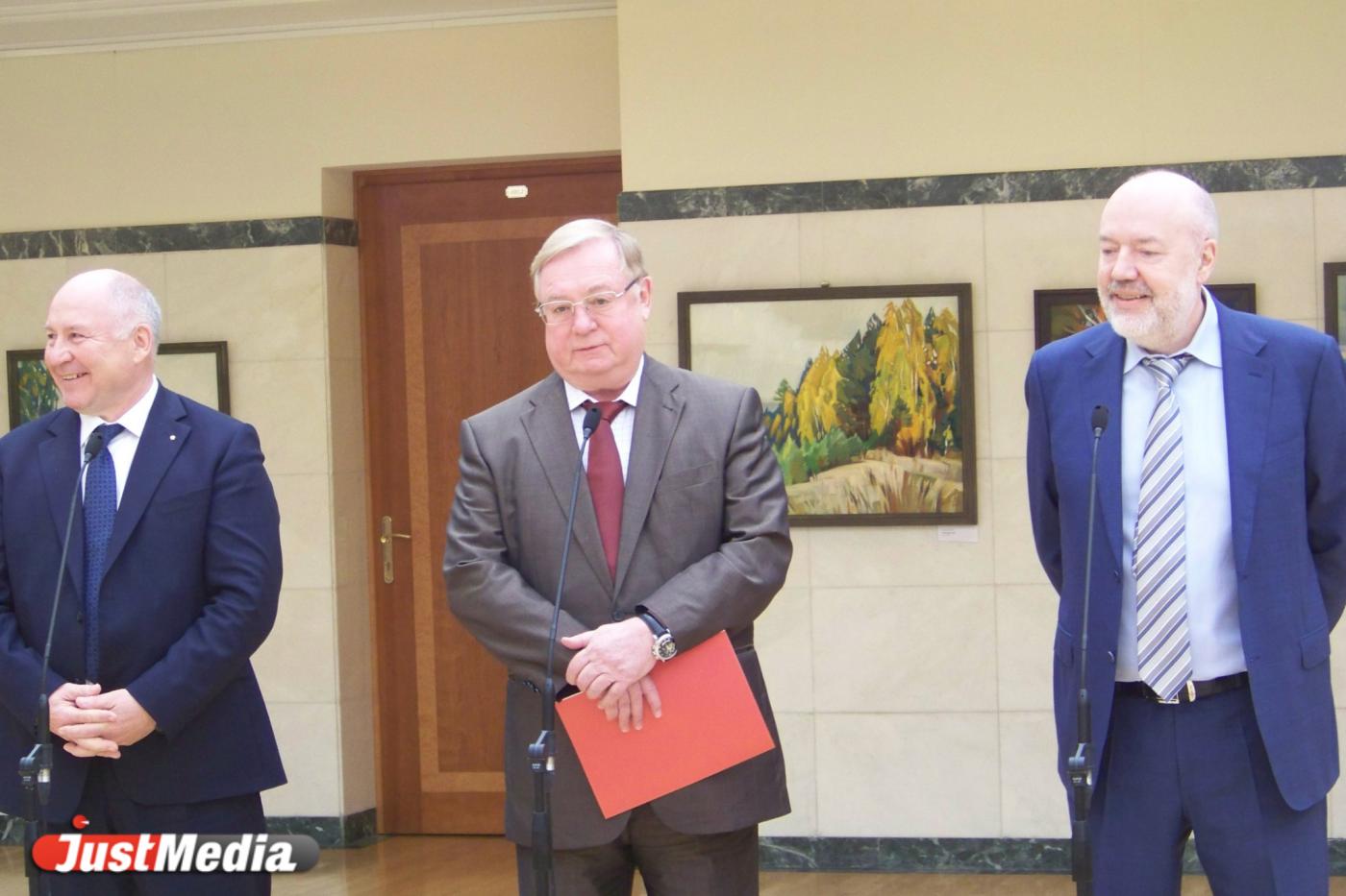 По просьбе Евгения Куйвашева Свердловская область получила 1,7 млрд рублей на расселение аварийного жилья - Фото 1