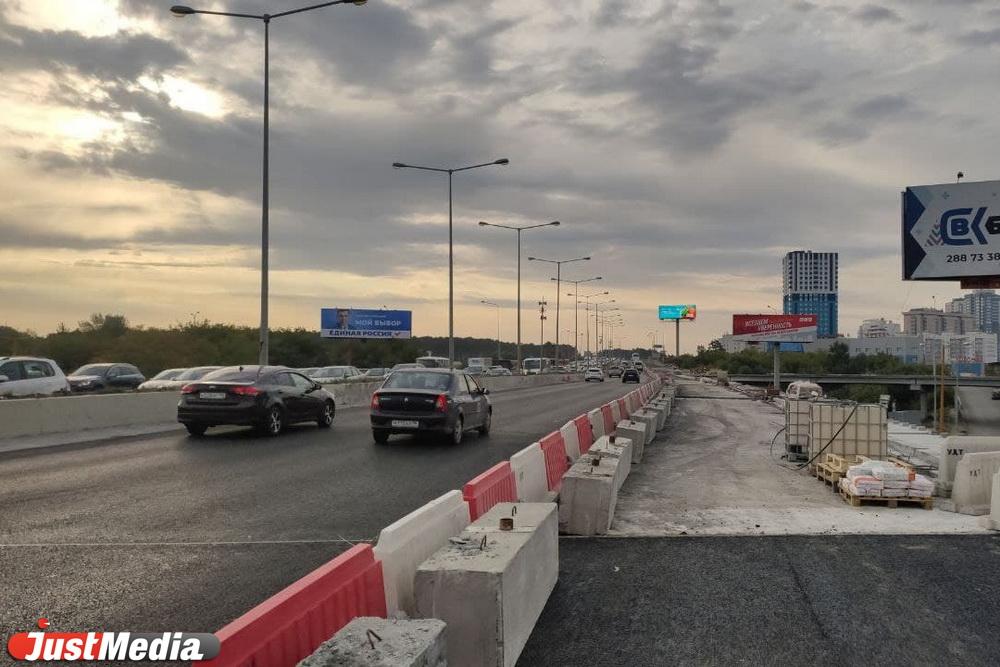 На развязке Луганская-Объездная частично открыли движение - Фото 1