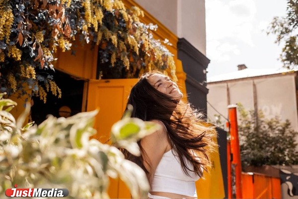 Психолог Александра Проддубная: «Осень- период замедлиться и оглянуться вокруг». В Екатеринбурге +13 градусов